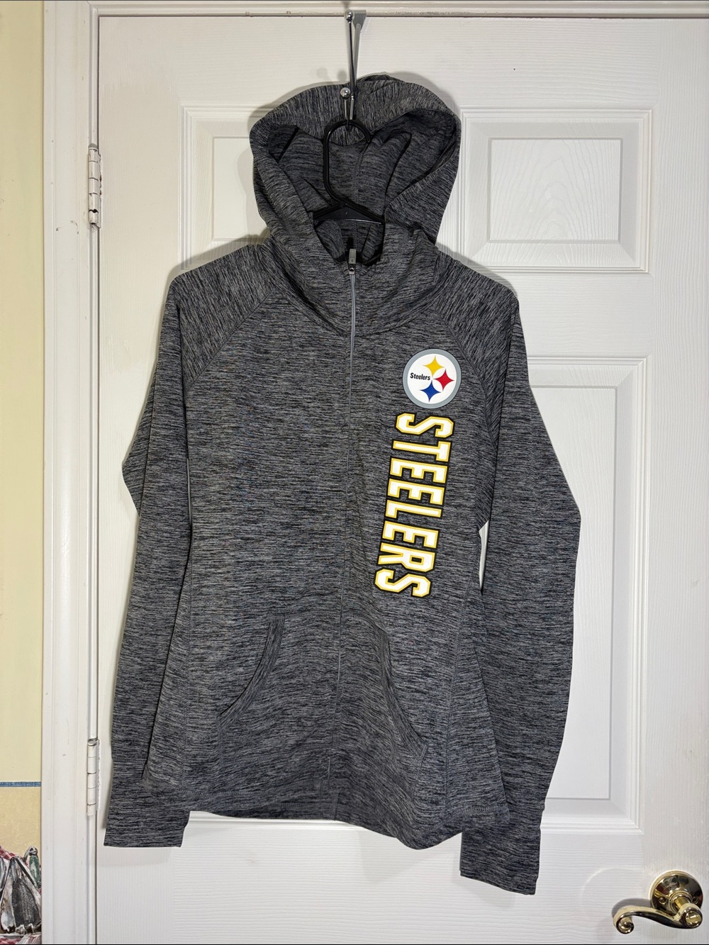 NFL‎ Women’s Gray Steelers Zip-Up Hoodie